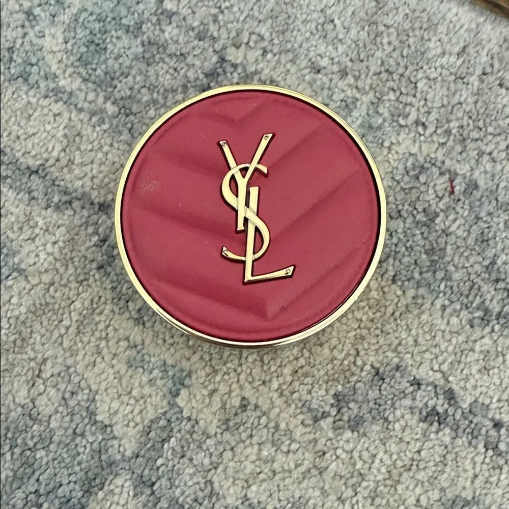 Yves Saint Laurent Make Me Blush 24H Buildable Powder Blush Color Berry Bang
